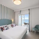 Hotel Seaside 4*