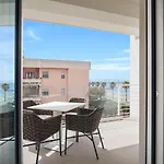 Seaside 4*