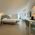 Seaside 4*