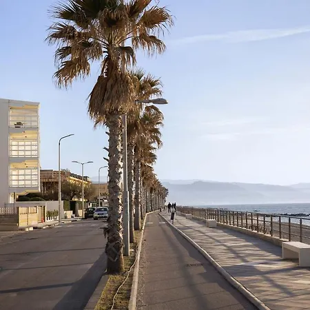 Seaside 4*