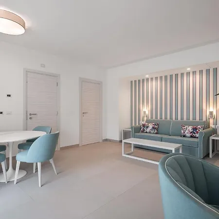 Seaside Hotel 4*