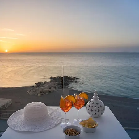 Seaside 4*