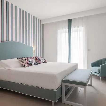 Seaside 4*