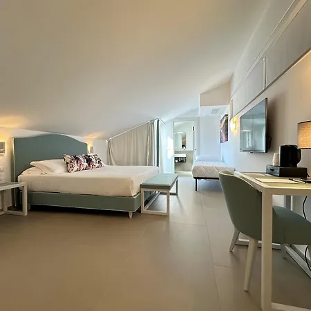 Seaside 4*