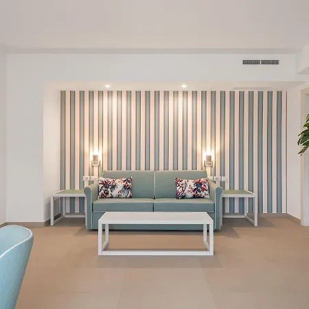 Seaside 4*