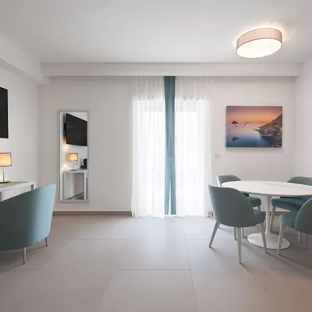 Hotel Seaside 4*